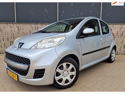 Peugeot 107 0