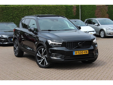 Volvo XC40 0