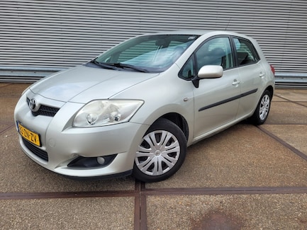 Toyota Auris 0