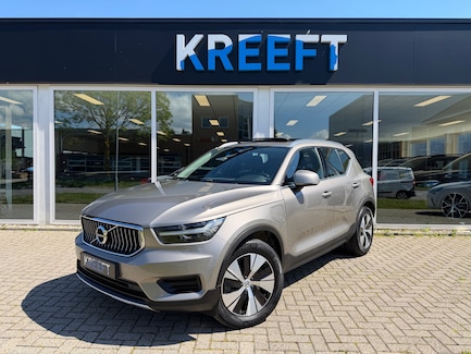 Volvo XC40 0