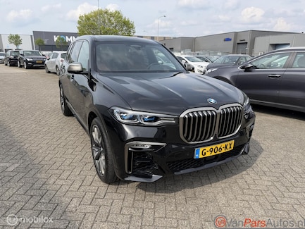 BMW X7 M50D 0