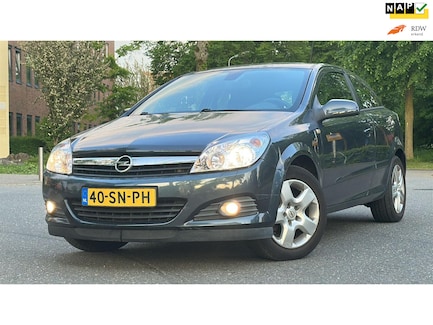 Opel Astra 0