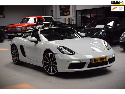 Porsche 718 Boxster 0