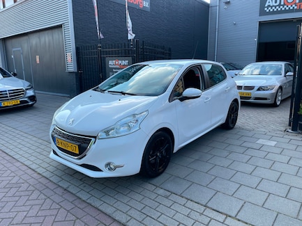 Peugeot 208 0