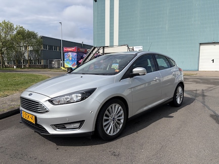 Ford Focus 0