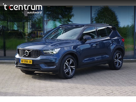 Volvo XC40 0