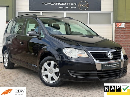 Volkswagen Touran 0