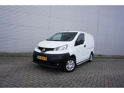 Nissan NV200 0