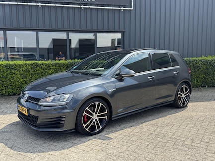 Volkswagen Golf 0