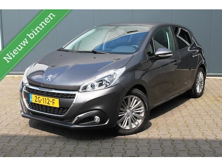 Peugeot 208 0