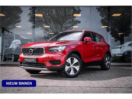 Volvo XC40 0
