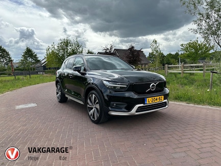 Volvo XC40 0