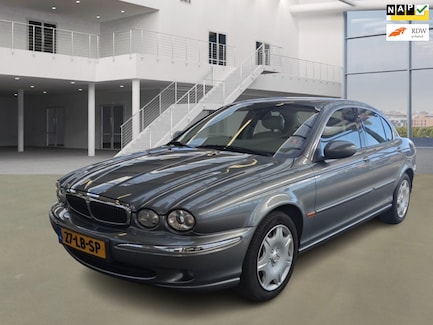 Jaguar X-Type 0