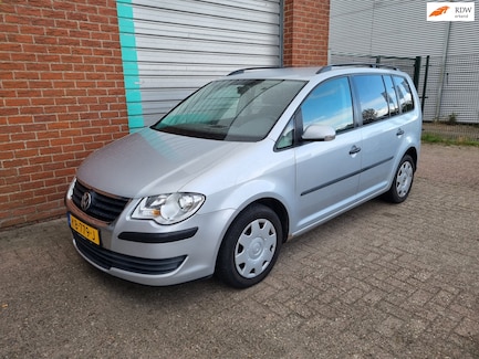 Volkswagen Touran 0