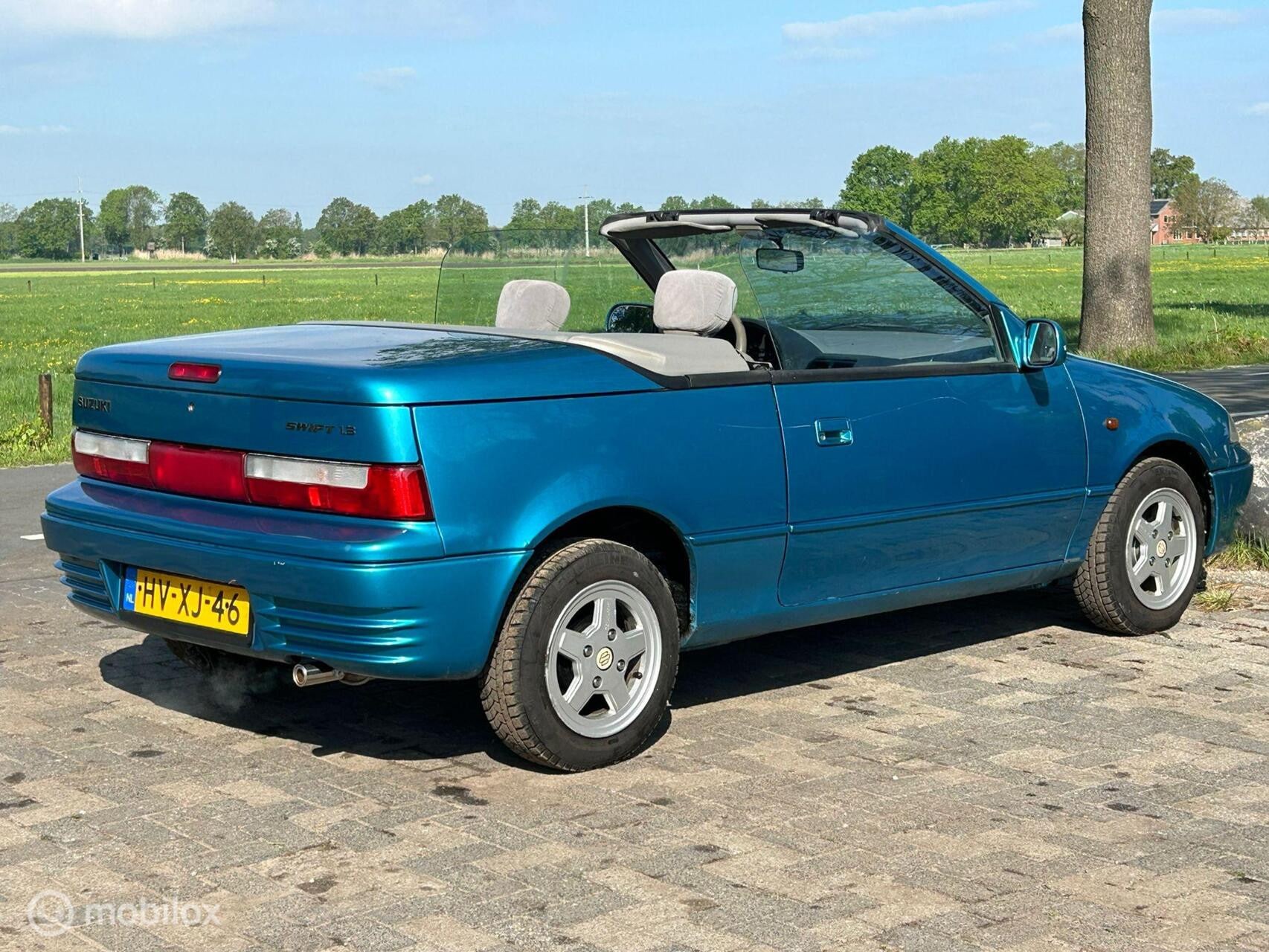 Suzuki Swift Benzine [HV-XJ-46] | AutoTrack