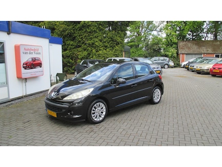Peugeot 207 0