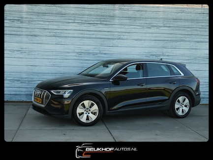 Audi E-tron 0