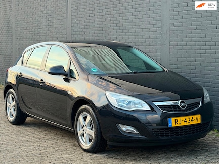 Opel Astra 0