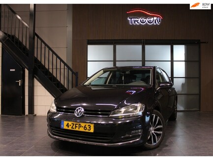 Volkswagen Golf 0