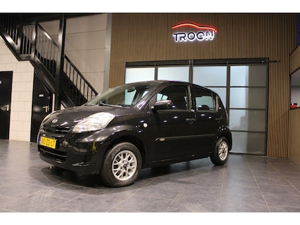 Daihatsu Sirion 0