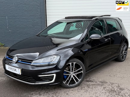 Volkswagen Golf 0