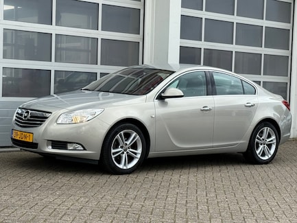 Opel Insignia 0