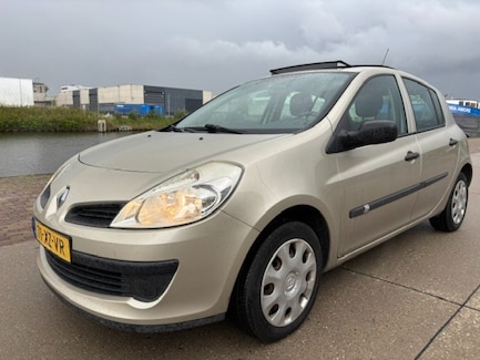 Renault Clio 0