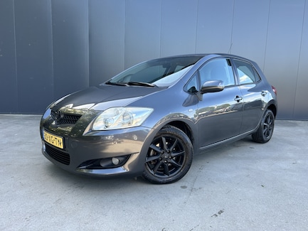 Toyota Auris 0
