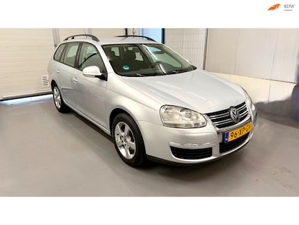 Volkswagen Golf 0