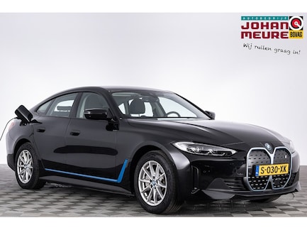 BMW i4 0
