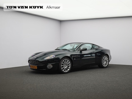Aston Martin Vanquish 0