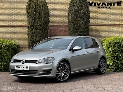 Volkswagen Golf 0