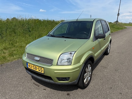 Ford Fusion 0
