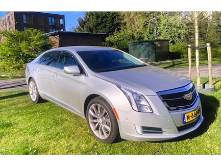 Cadillac XTS 0