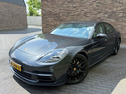 Porsche Panamera 0
