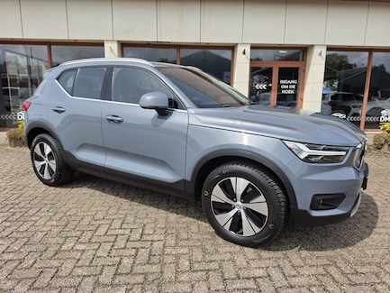 Volvo XC40 0
