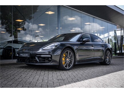 Porsche Panamera 0