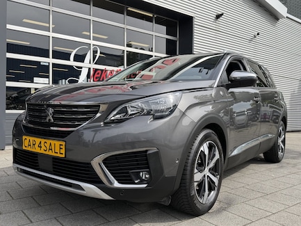 Peugeot 5008 0