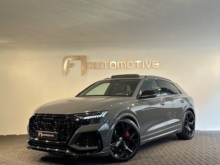 Audi RS Q8 0