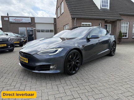 Tesla Model S 0