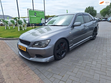 Lexus IS 0
