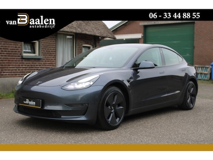 Tesla Model 3 0