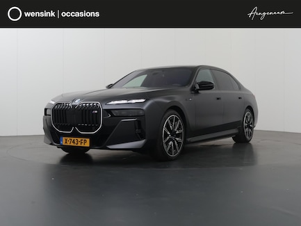 BMW i7 0