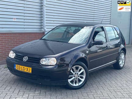 Volkswagen Golf 0
