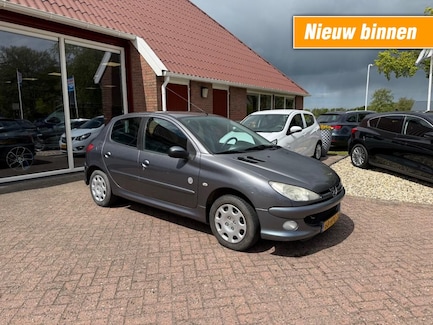 Peugeot 206 0