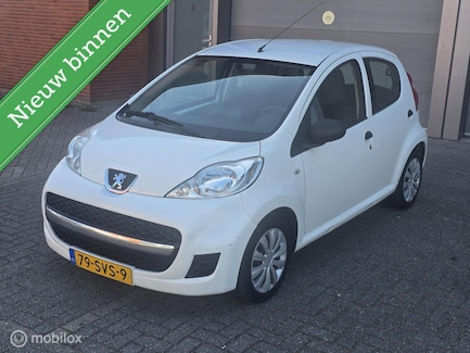 Peugeot 107 0