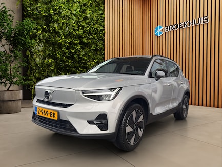 Volvo EX40 0