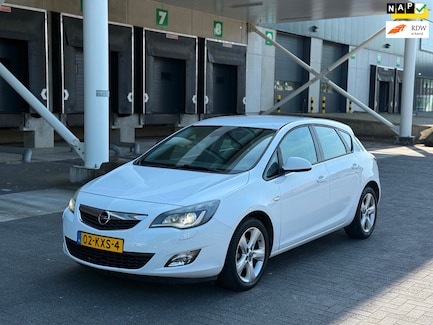Opel Astra 0