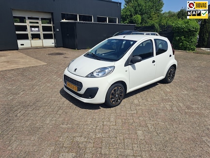 Peugeot 107 0