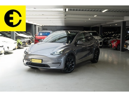 Tesla Model Y 0